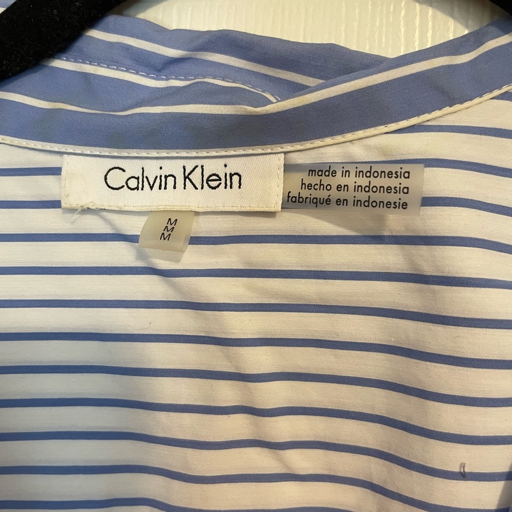 Calvin Klein Two Toned Menswear Style Button Up - Picture 3 of 4